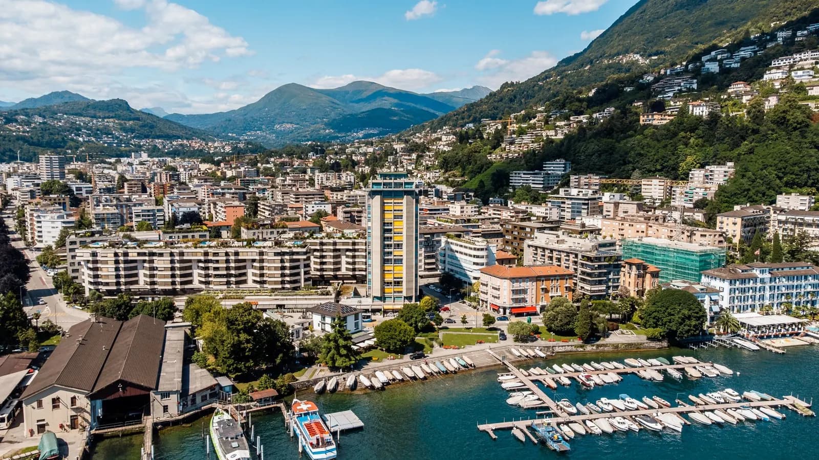 Hafen und Stadt Lugano, Tessin